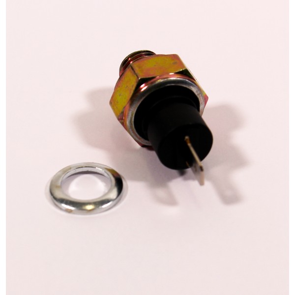 OIL PRESSURE SWITCH For FORD NEW HOLLAND TN75D